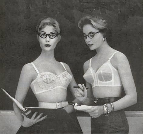 https://www.imageconfidence.com.au/wp-content/uploads/2019/01/Bra-two-ladies-1950s-from-Lacy-Hint.jpg